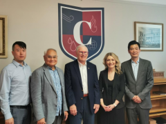 中加国际学校与加拿大世纪私立学院探讨教育AI合作